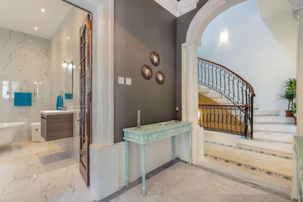 Spacious 4-Bedrooms Townhouse In Tas-Sliema Ngoại thất bức ảnh