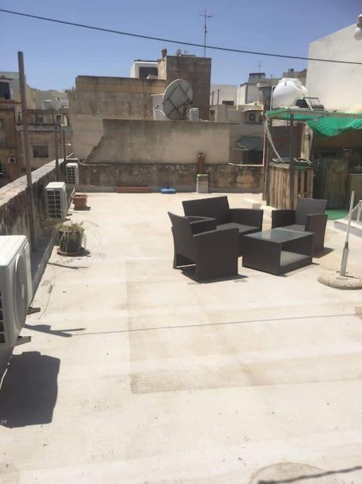 Spacious 4-Bedrooms Townhouse In Tas-Sliema Ngoại thất bức ảnh