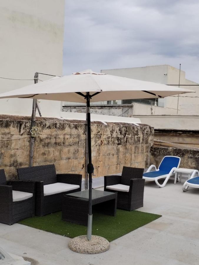 Spacious 4-Bedrooms Townhouse In Tas-Sliema Ngoại thất bức ảnh